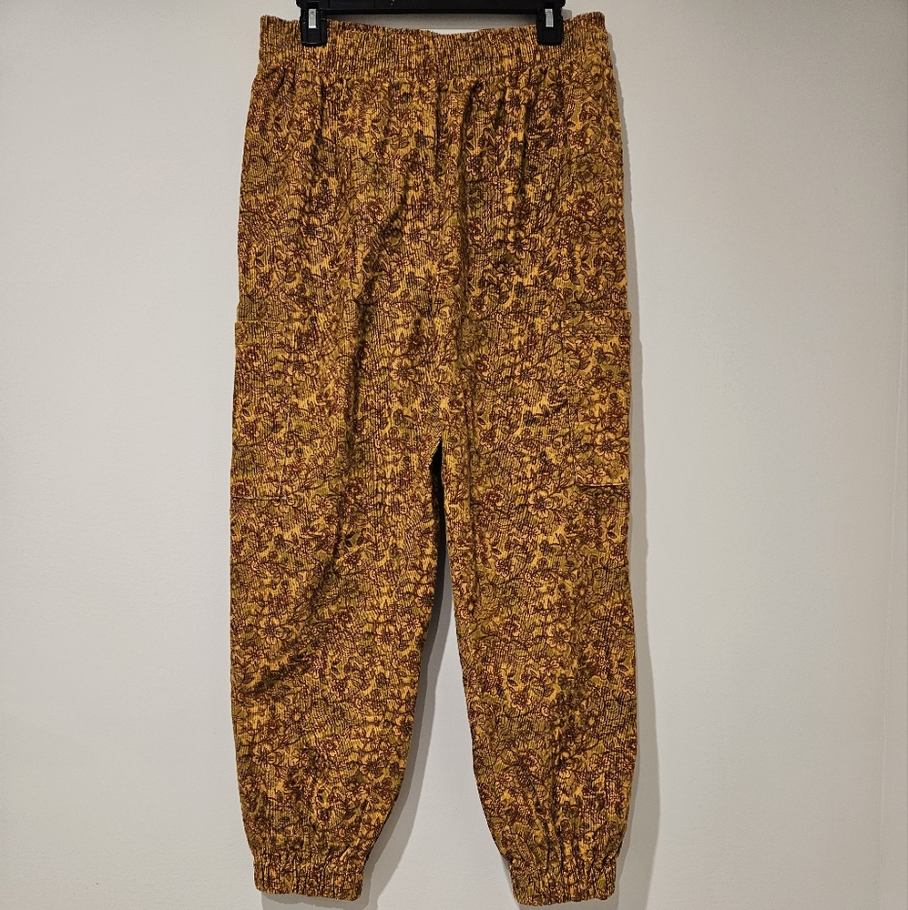 Urban Outfitters Women's Yellow, Green and Brown Corduroy Jogger, Size Medium